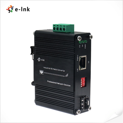 Mini Industrial 10G/5G/2.5G/1G/100M 802.3bt naar 10GBASE-X SFP+ Media Converter